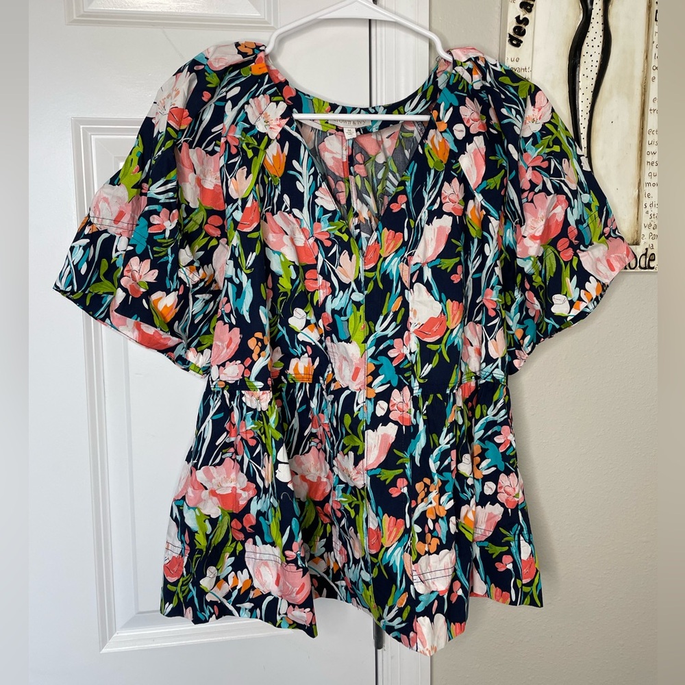 Crown & Ivy Medium Floral Boho Babydoll Top Flowy Cottagecore Blouse